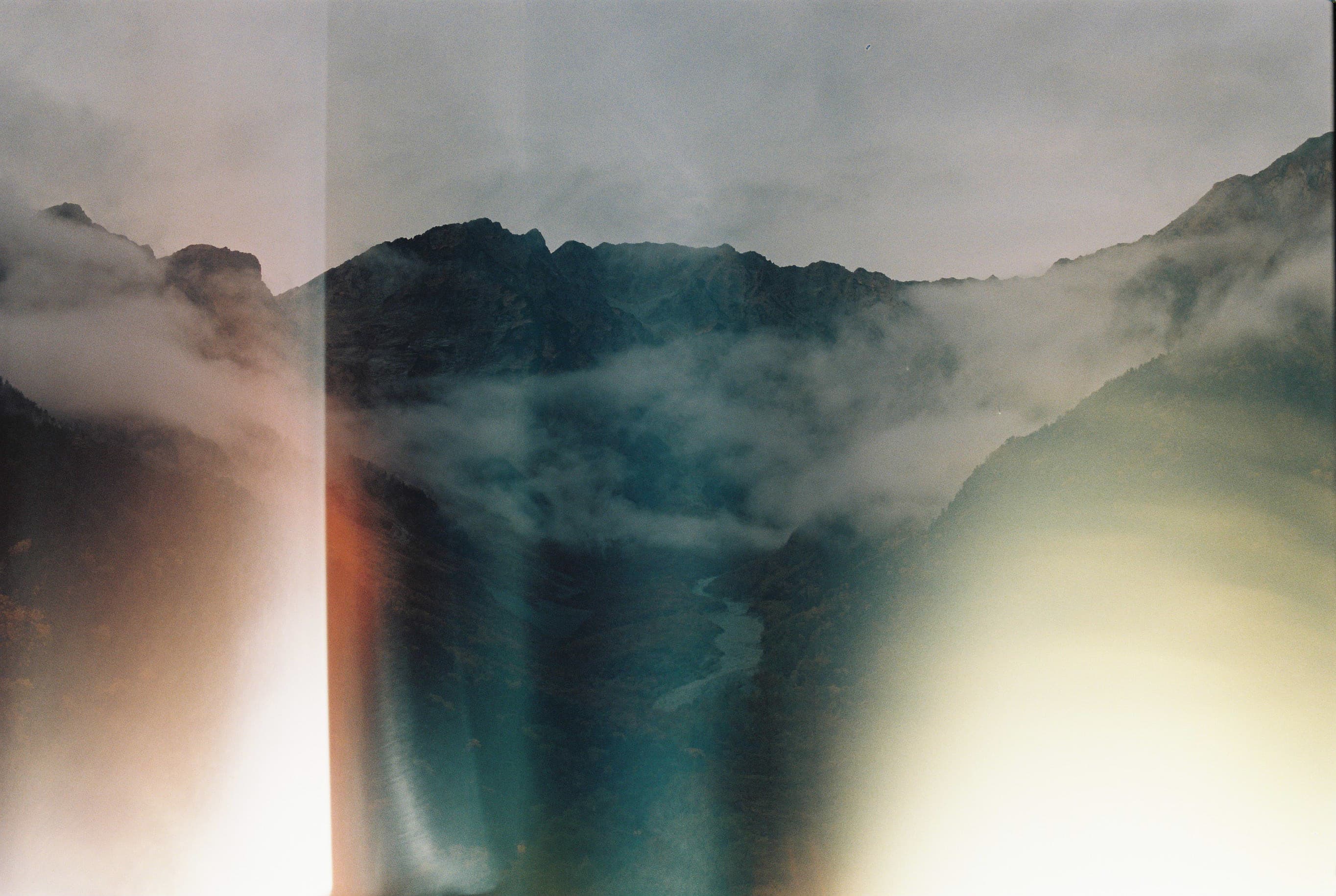 /_next/static/media/kamikochi-light.b64efc59.jpg